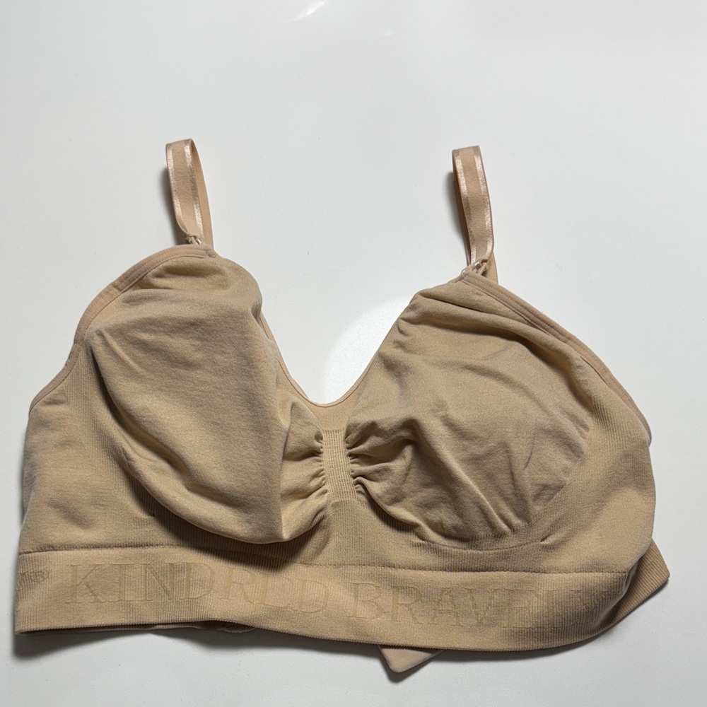 Kindred Bravely Pumping Bra in Tan/ Nude